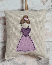 Load image into Gallery viewer, Bridesmaid / Prom Hanger