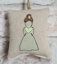 Load image into Gallery viewer, Bridesmaid / Prom Hanger