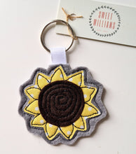 Load image into Gallery viewer, Sunflower Keyring