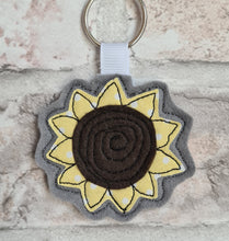 Load image into Gallery viewer, Sunflower Keyring