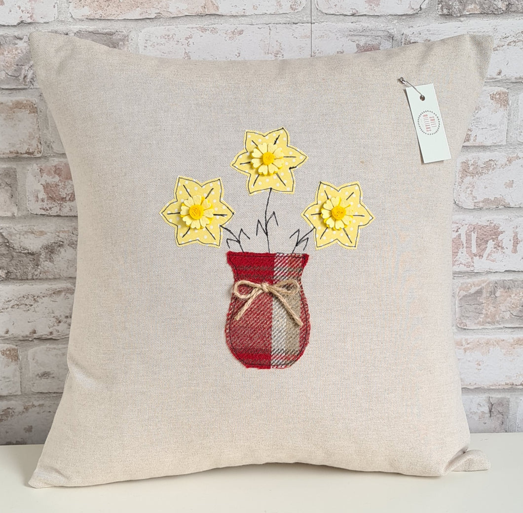 DISCOUNTED Daffodil Vase Cushion WAS £32.00