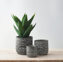 Load image into Gallery viewer, Black and White Aztec Planter, 10.5cm