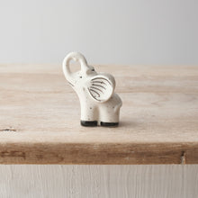 Load image into Gallery viewer, 6cm Speckle Porcelain Elephant