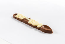 Load image into Gallery viewer, Cwtsh Chocolate love spoon