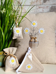 NEW Daisy Collection