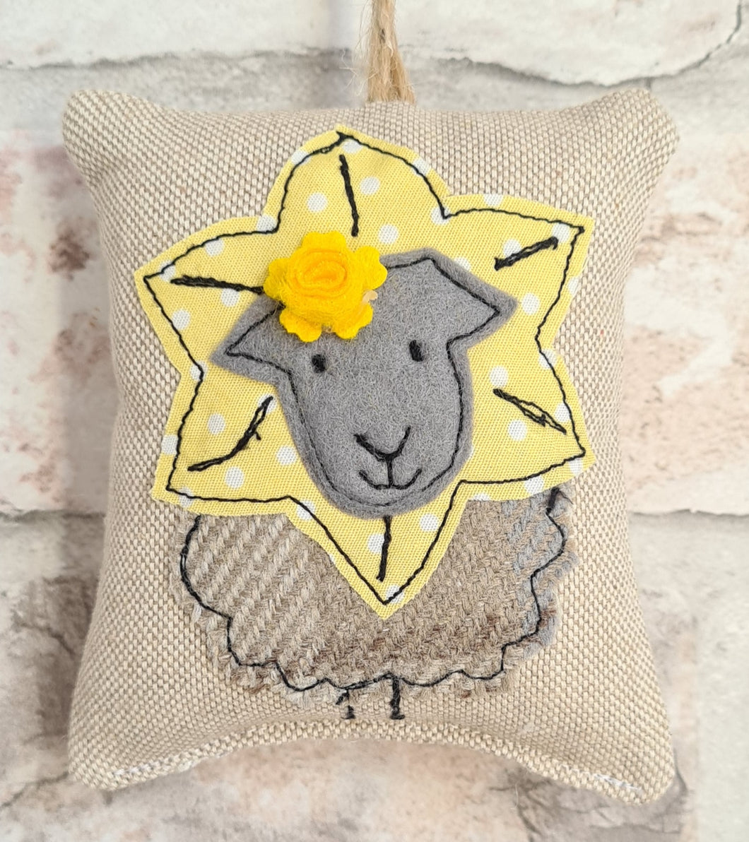 Daffodil Sheep Hanger
