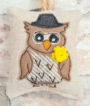 Load image into Gallery viewer, Welsh Owl Hanger